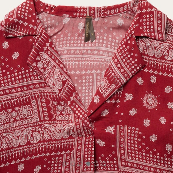 NWT in packaging Stetson RED BANDANA PATCHWORK BLOUSE Size Large on Hanger - Picture 4 of 6